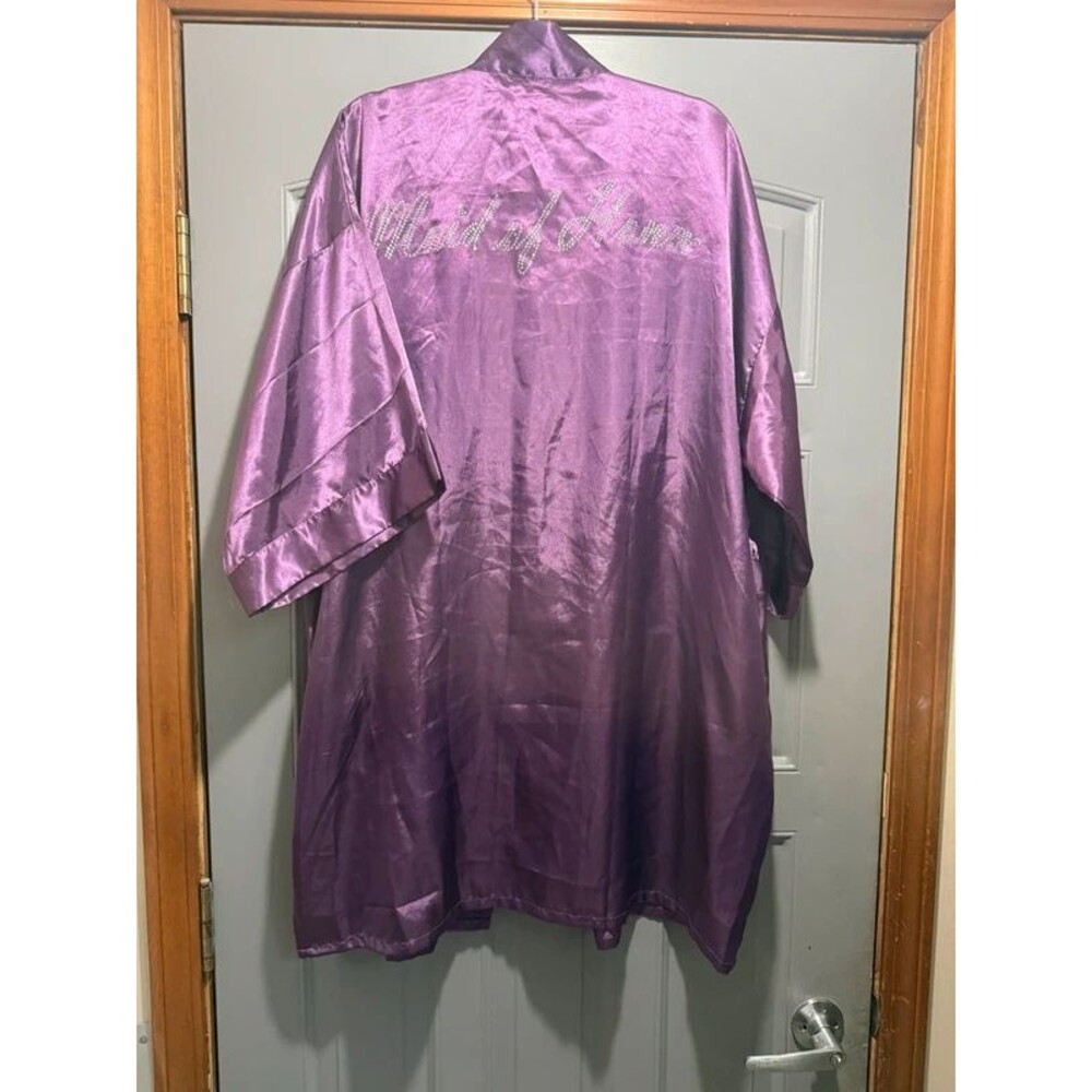 Purple satin made of honor rhinestone robe